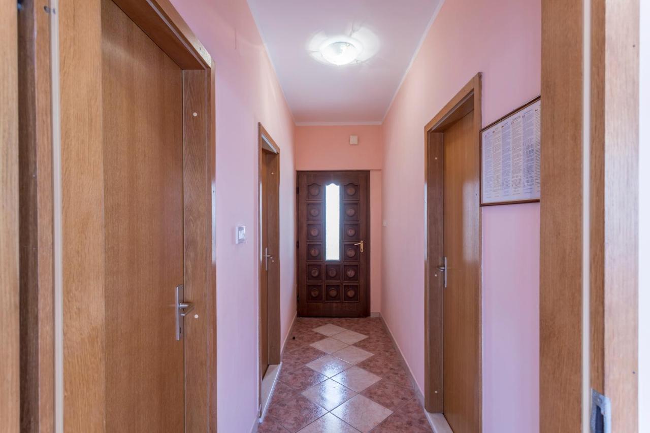 Apartmani Prkacin 特罗吉尔 外观 照片
